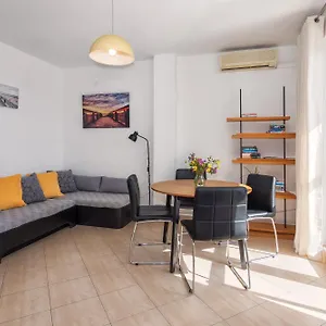 https://apartment-la-le.splithotels.org